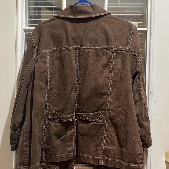 Jacket - Picture 4 of 4